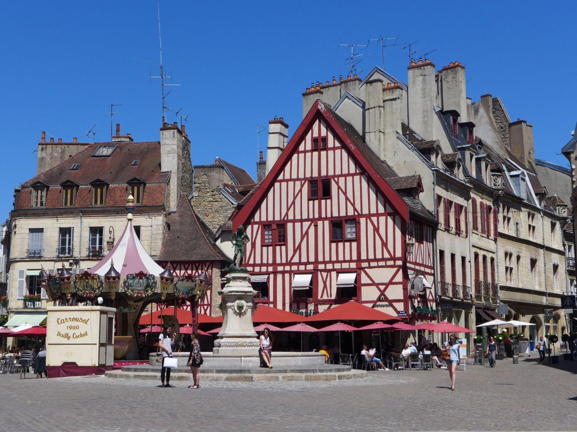 Le Pastore Avec Terrasse Centre Historique Dijon Exterior photo